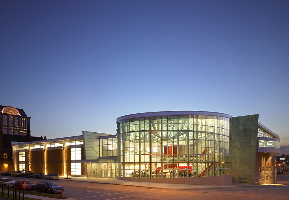 THE KERN CENTER AT MILWAUKEE SCHOOL OF ENGINEERING