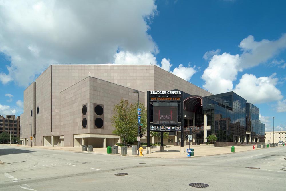 THE BMO HARRIS BRADLEY CENTER