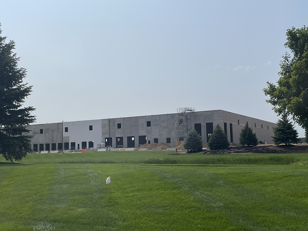 Uline M6 Minnesota Warehouse expansion